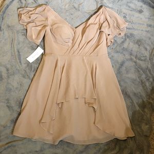 Azazie Ayana in Taupe NWT!